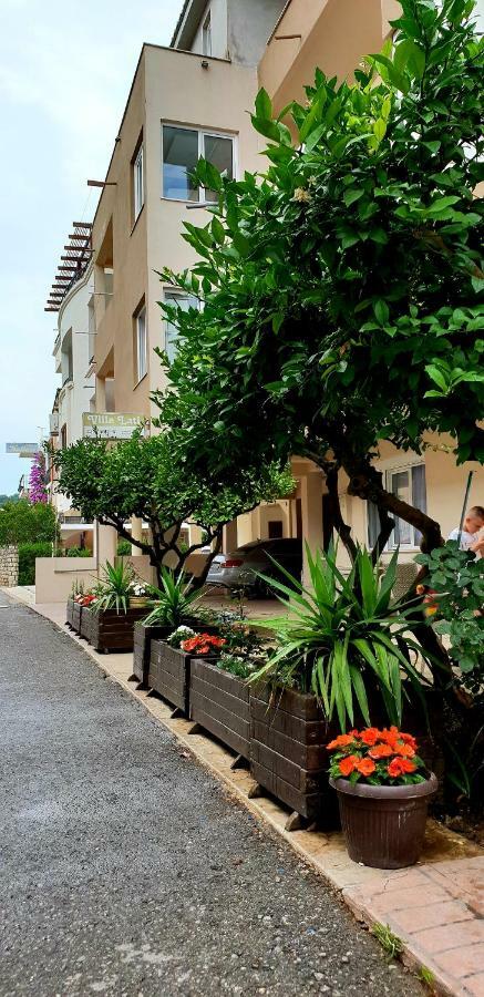 Apartments Lati Ούλτσιν Εξωτερικό φωτογραφία